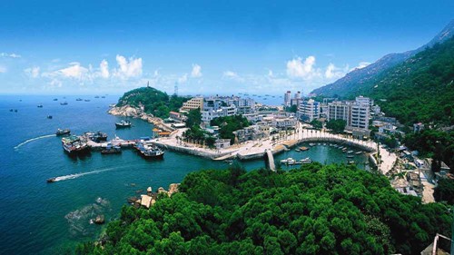 万山群岛在珠海乃至珠三角最具有建设深水大港的条件
