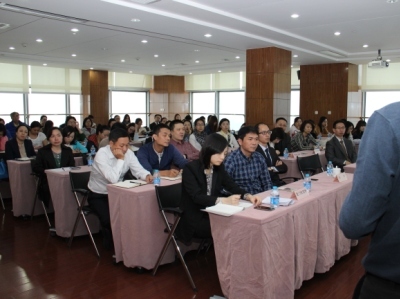 家庭月总收入_航运业总收入