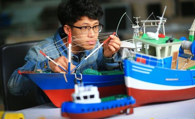 与船结缘的劳动者