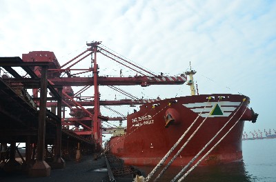 日照港集团半年缴纳税费超4亿元 同比增长超四