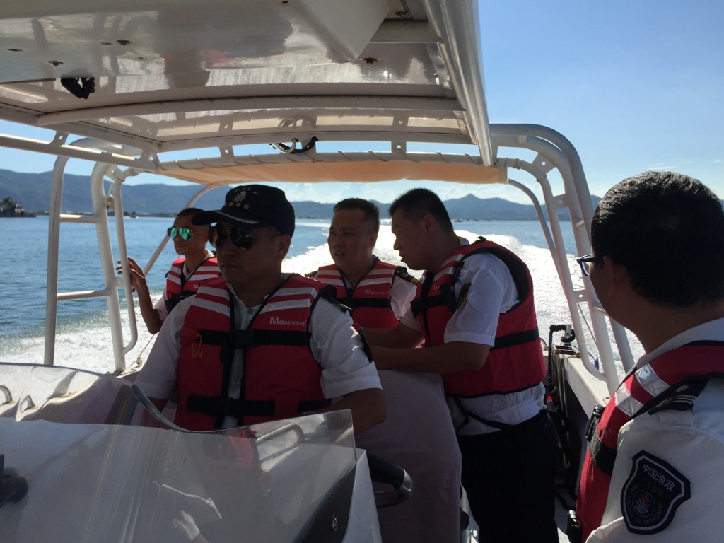 大亚湾海事局联合市交通运输执法支队、大鹏渔