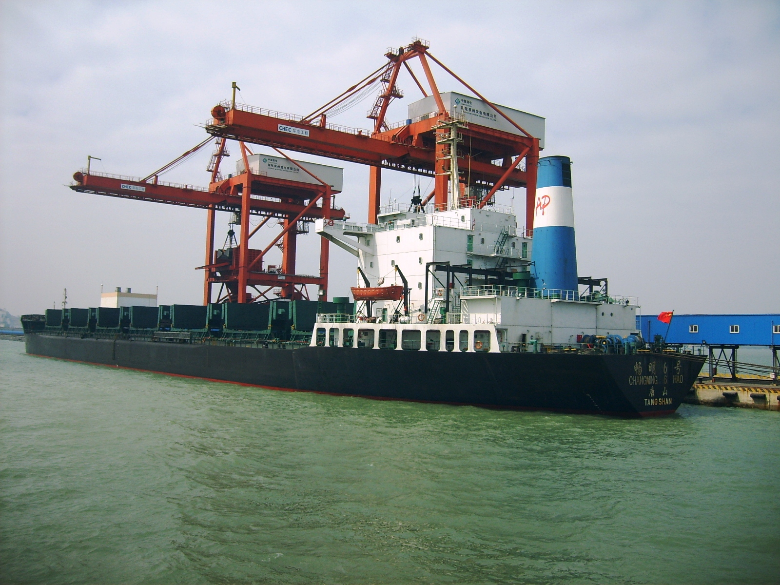 泉州海事部门多举措做好用电高峰期电煤运输安