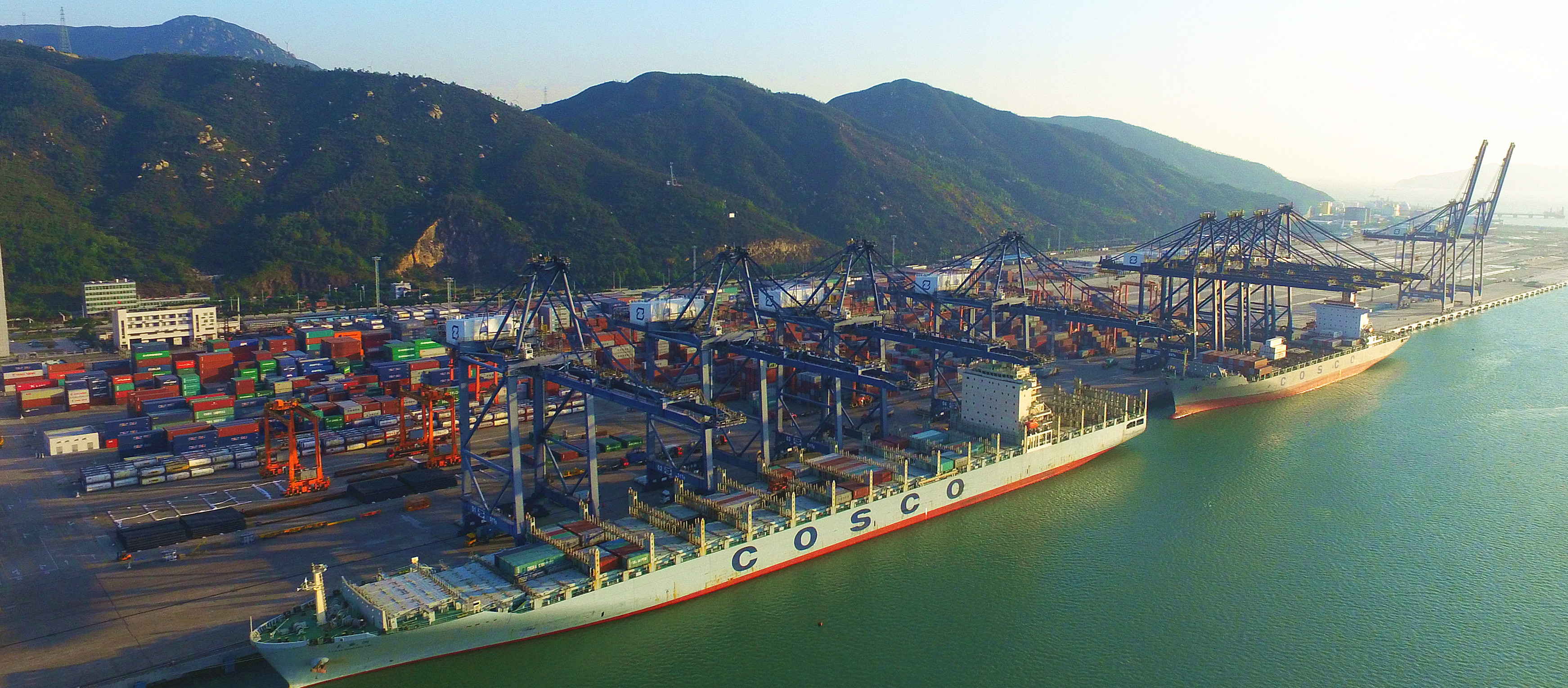 珠海港集团港航配套业务迈出国际化步伐