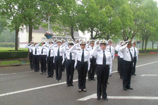 长江上海通信管理局半军事化训练顺利结营