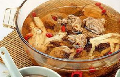 寒凉体质女人冬天里手脚冰凉 有哪些改善和食