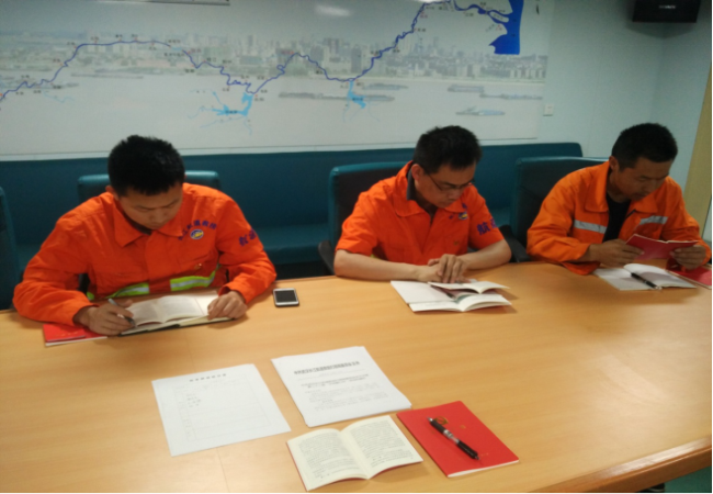 武汉救捞局清障处全面开展文明窗口月活动