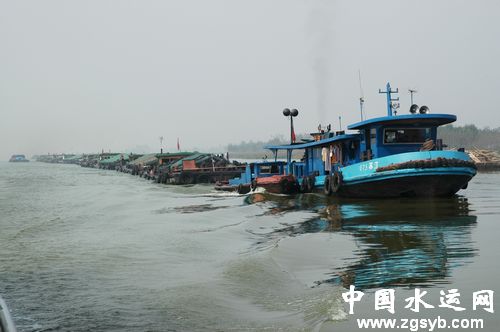 全国人大代表王龙芳——加大对内河航道建设的资金投入