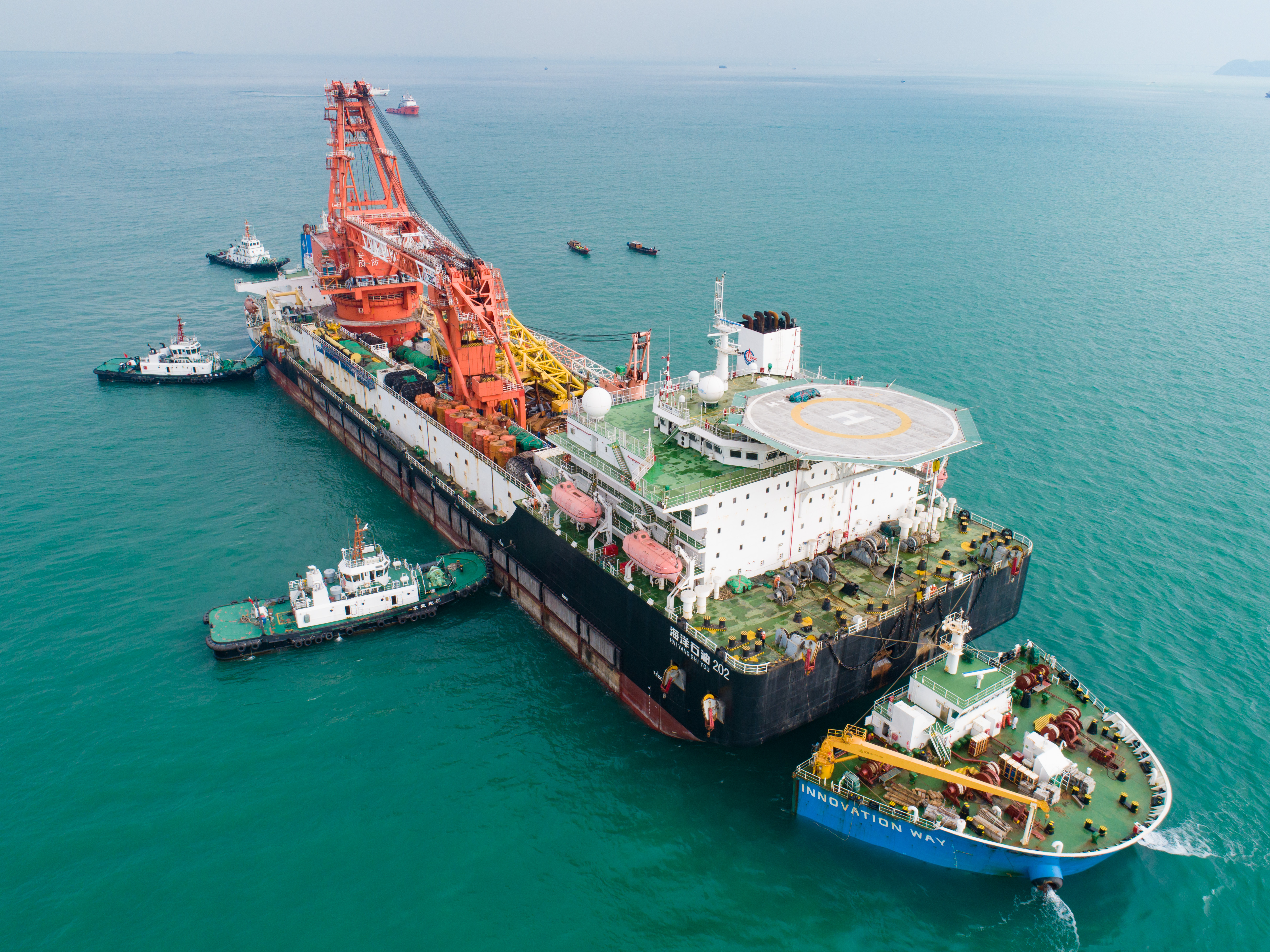 "创新之路"运载"海洋石油202"